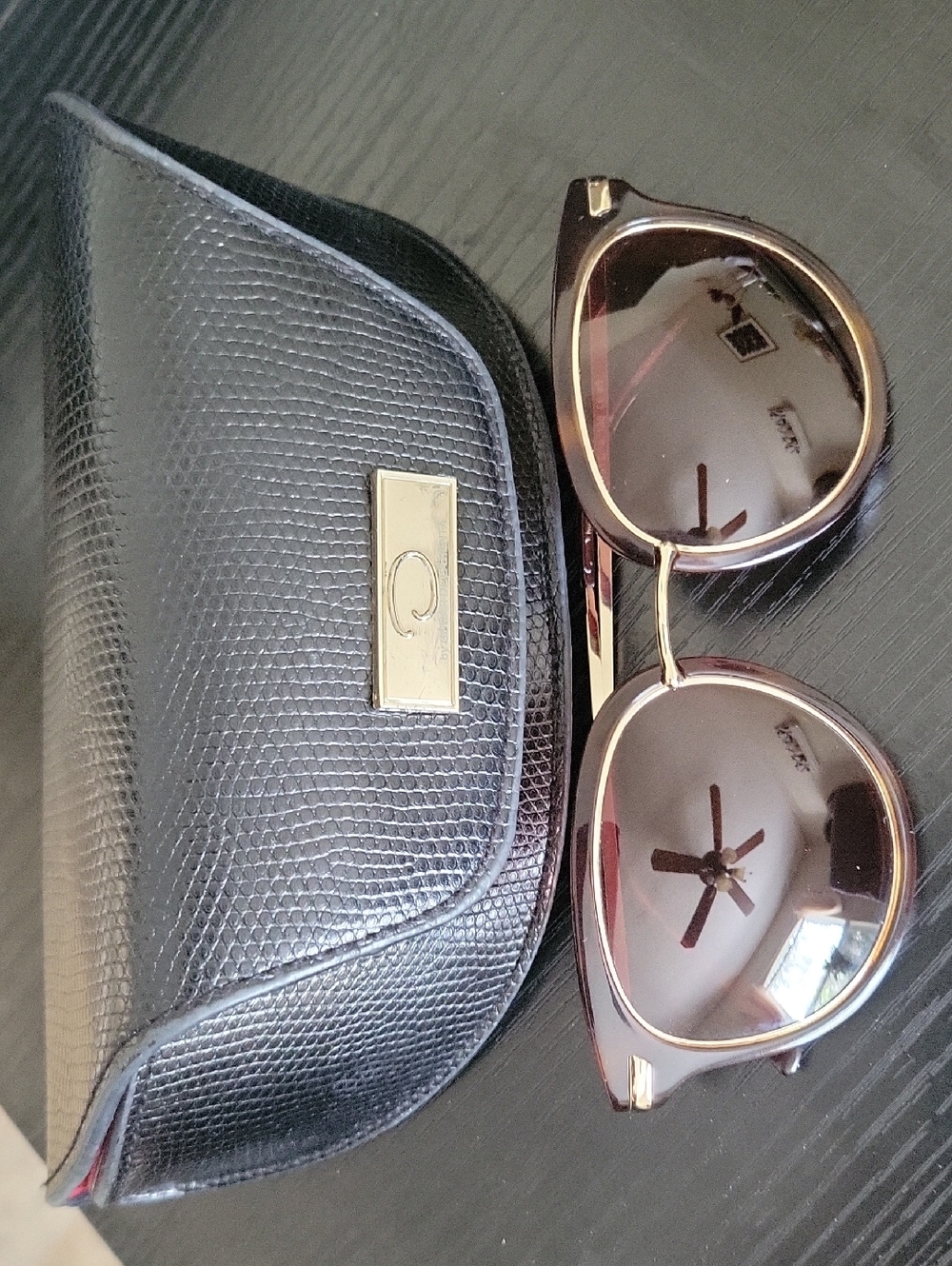Oscar de la Renta Round Sunglasses Tortoiseshell Gold Trim